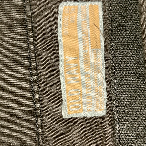 2006. Old Navy. Heavy-duty cargo Pants.  Field Tested. Men's size 34 - Picture 2 of 16